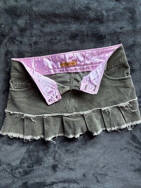 Y2K Refuge Olive Green Ruffle Hem Mini Skirt